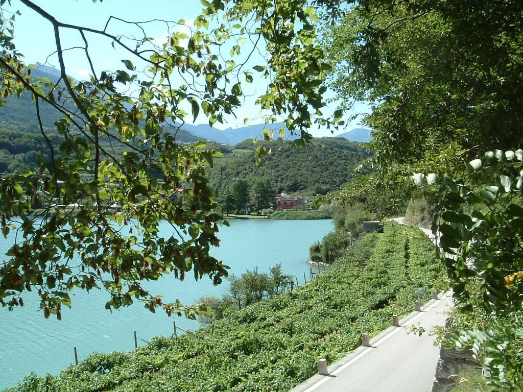 Hotel Due Laghi Padergnone Kültér fotó