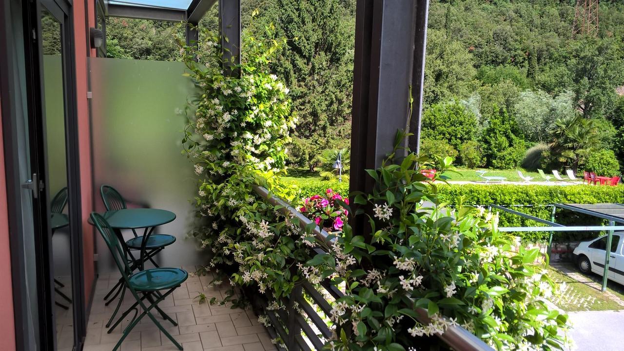 Hotel Due Laghi Padergnone Kültér fotó