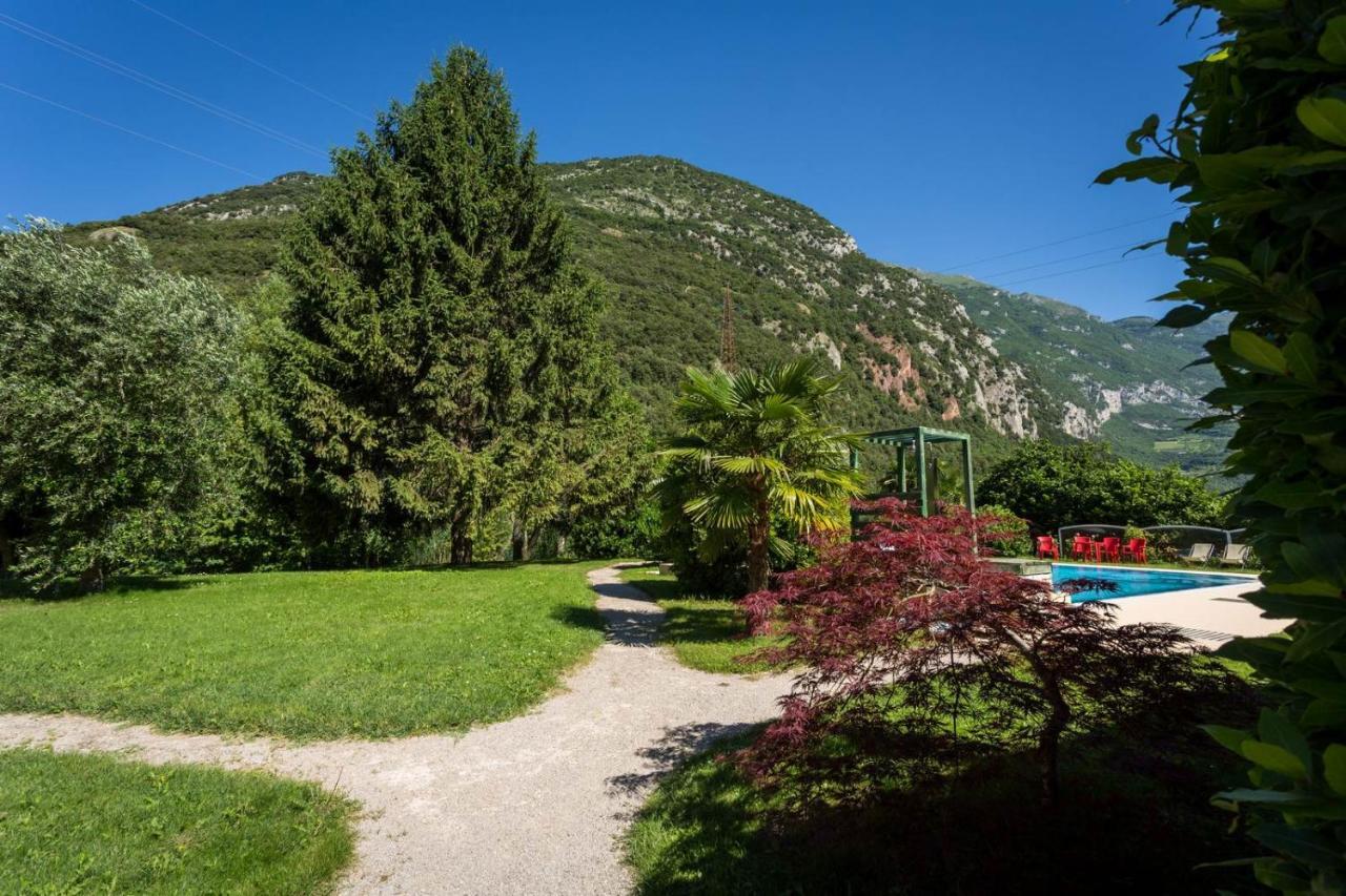 Hotel Due Laghi Padergnone Kültér fotó