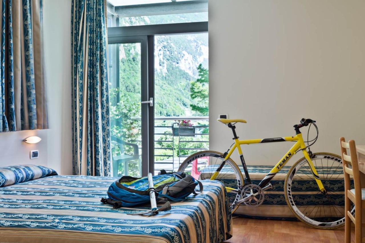 Hotel Due Laghi Padergnone Kültér fotó