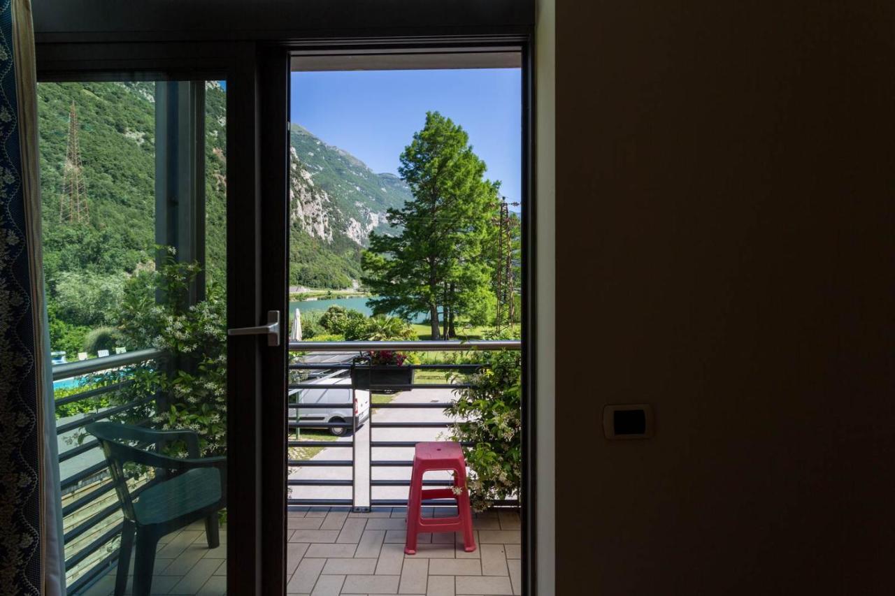 Hotel Due Laghi Padergnone Kültér fotó